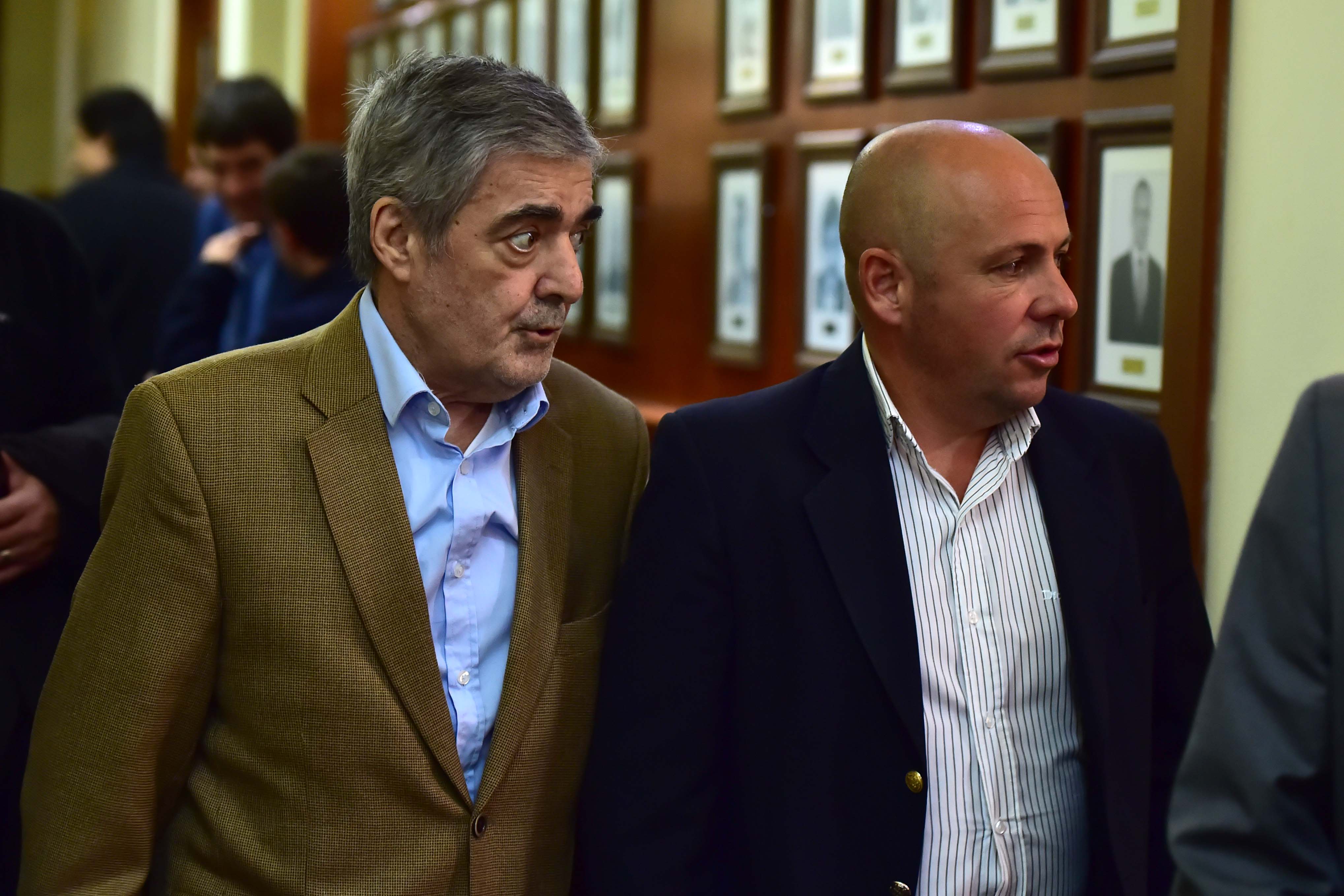 SASTRE CON DAS NEVES POR AMPLIACIÓN DE LA ESCUELA 124