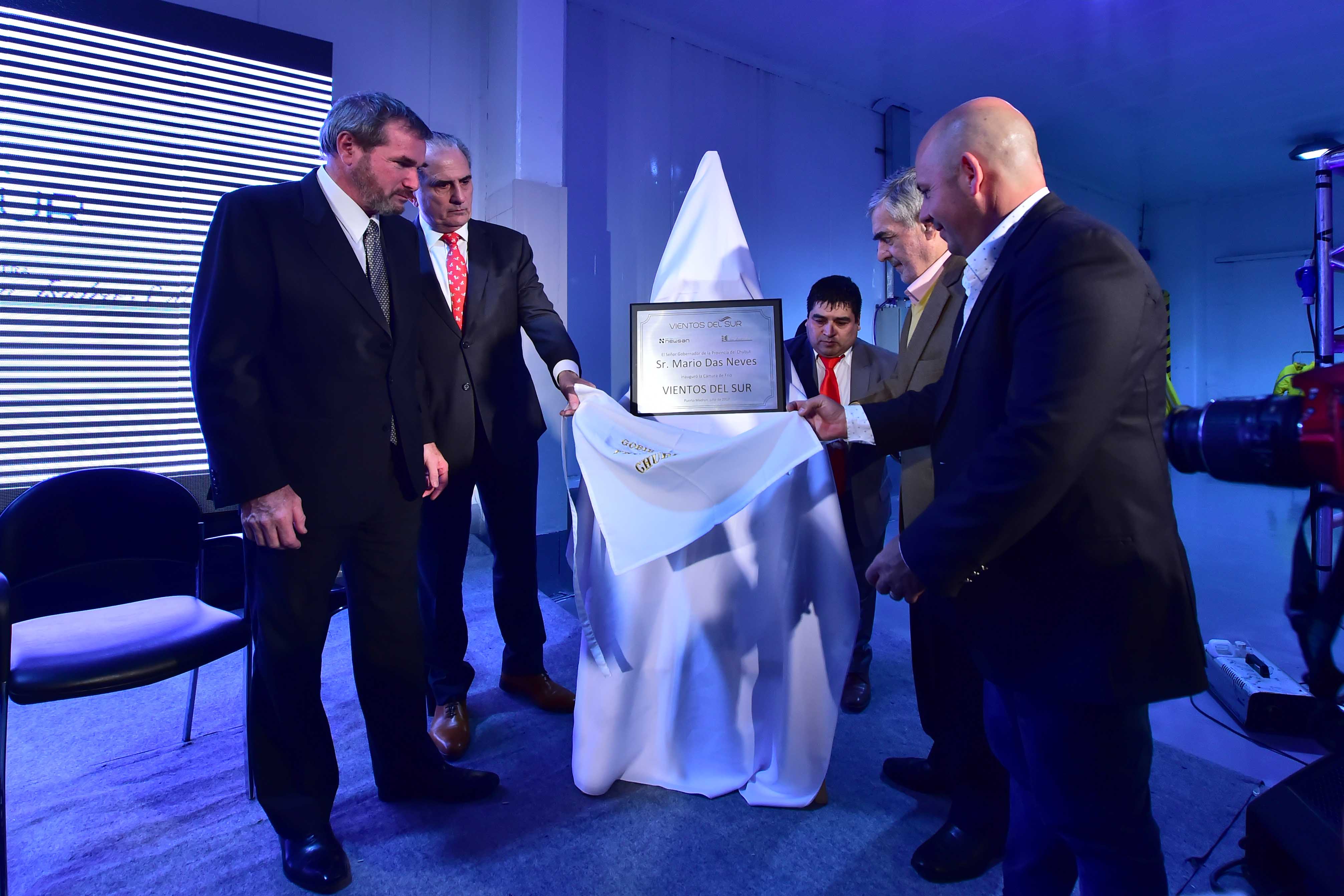 DAS NEVES Y SASTRE ENCABEZARON LA  INAUGURACIÓN DE “VIENTOS DEL SUR” EN LA EX HARENGUS
