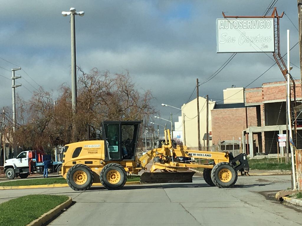 PAVIMENTACIÓN EN AVENIDA ROCA AL 2700