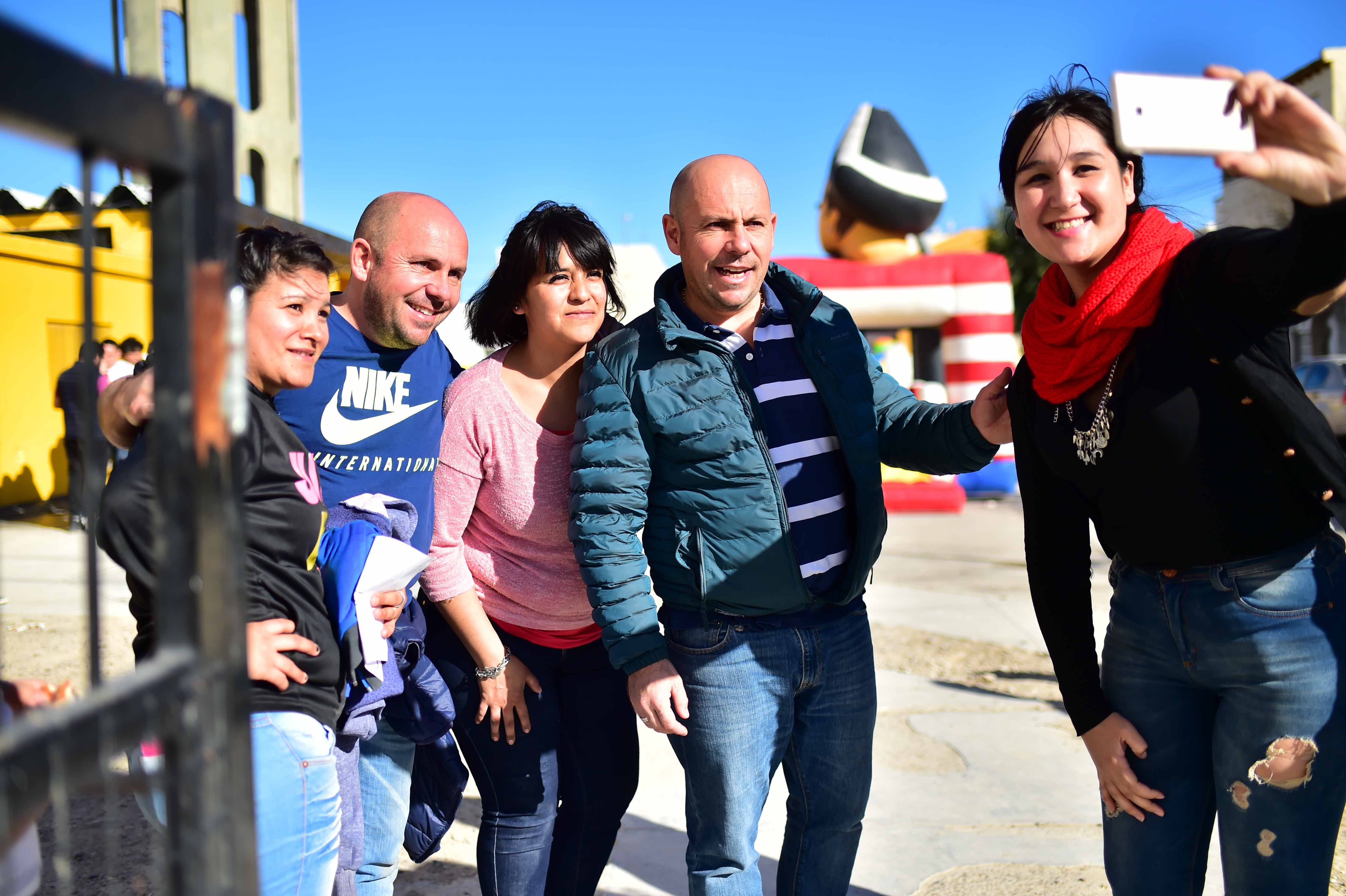 SASTRE: “COMPARTIMOS LA ALEGRÍA Y LOS JUEGOS EN EL PERÓN CONSOLIDANDO EL TRABAJO CON LAS FAMILIAS”