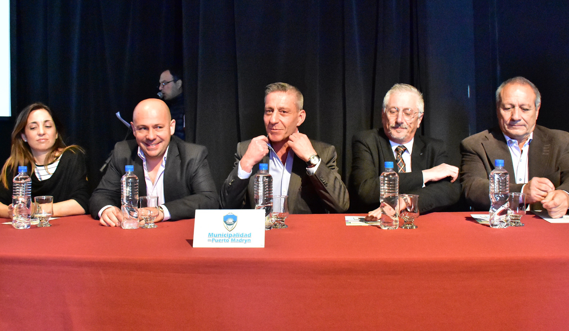 SI-SALUD: SASTRE Y ARCIONI PRESIDIERON LA PRESENTACIÓN EN MADRYN 
