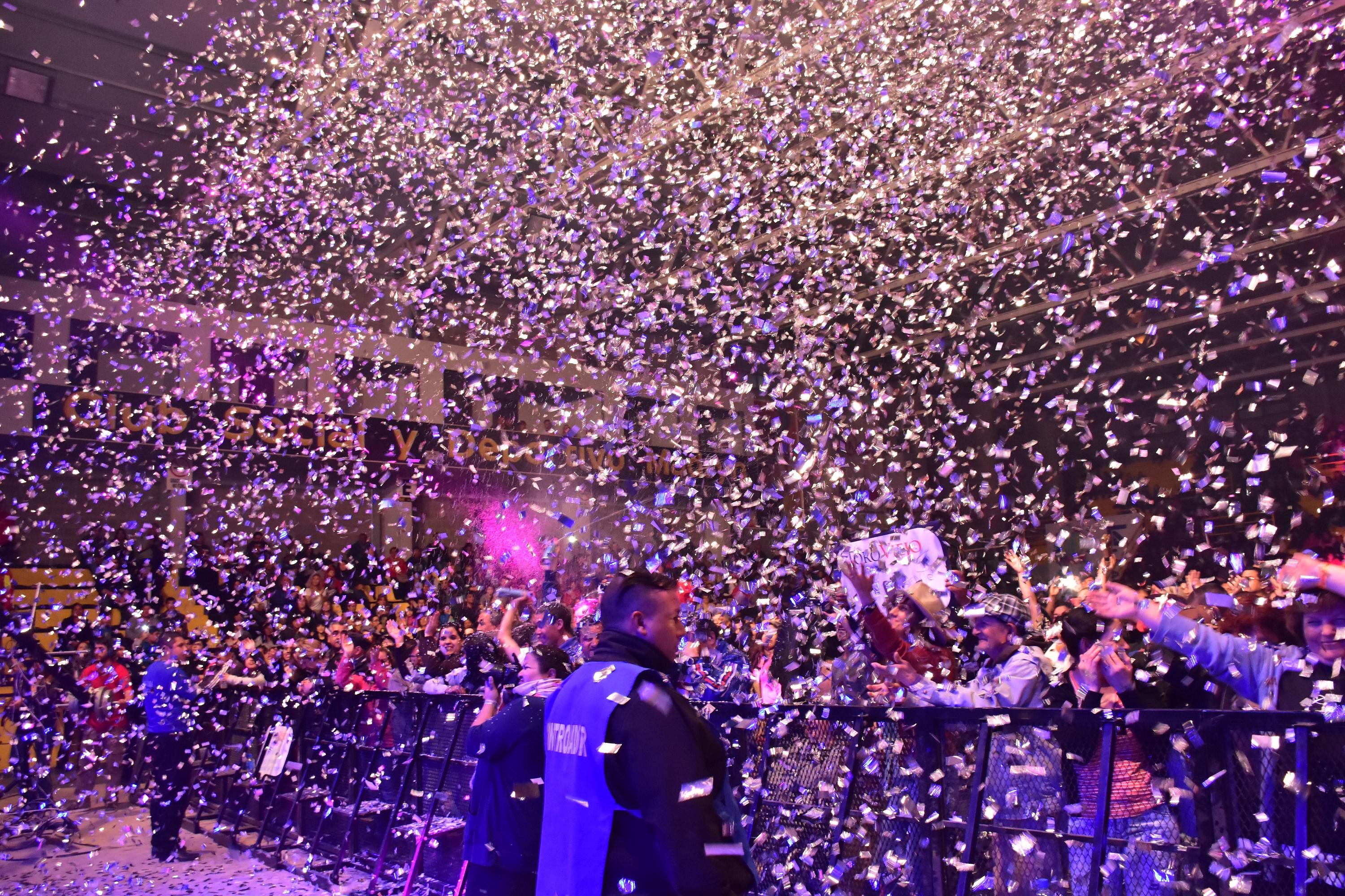 LOS ALONSITOS CERRARON LA XXII FIESTA NACIONAL DEL CORDERO