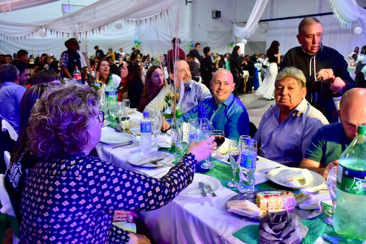 SASTRE EN LOS 25 AÑOS DE LA COOPERATIVA DE ESTIBAJES PUERTO MADRYN