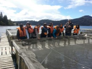 ESTUDIANTES DE LA ESCUELA DE PESCA VISITARON EL INSTITUTO BALSEIRO