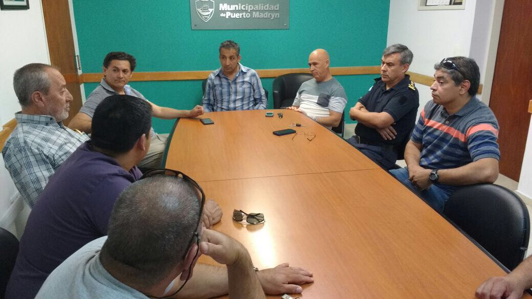 REALIZARON NUEVO ENCUENTRO DE LA MESA DE DIÁLOGO ENTRE MUNICIPIO, POLICÍA Y TAXISTAS