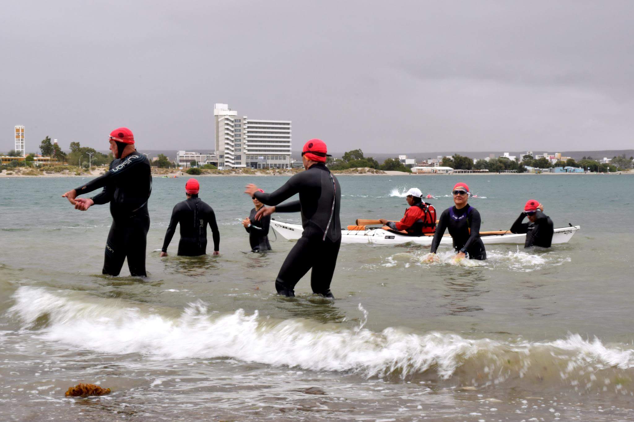 II COMPETENCIA DE NATACIÓN POR EL “DÍA MUNDIAL DE LA LUCHA CONTRA EL CÁNCER”
