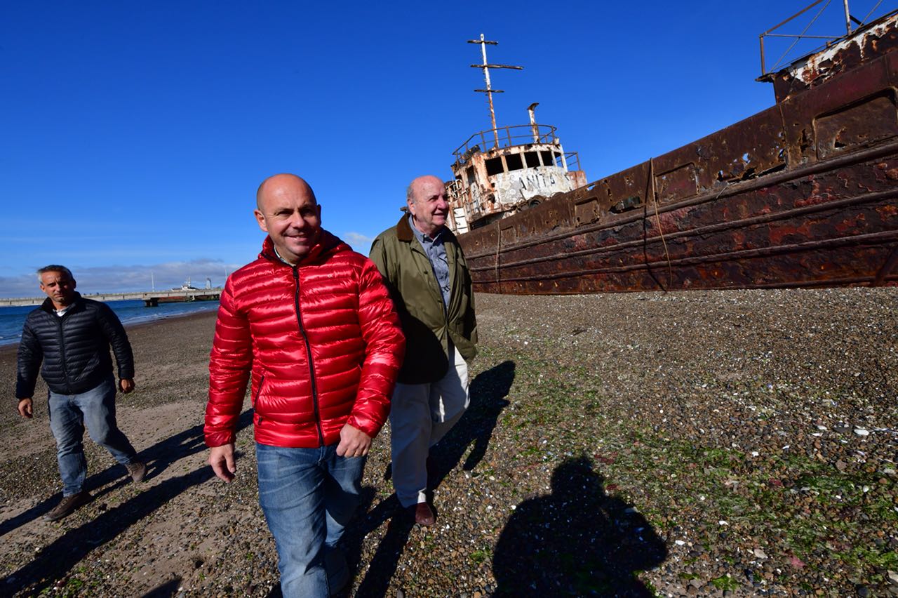 ANUNCIARON EL DESGUACE DE BARCOS EN LA ADMINISTRACIÓN PORTUARIA