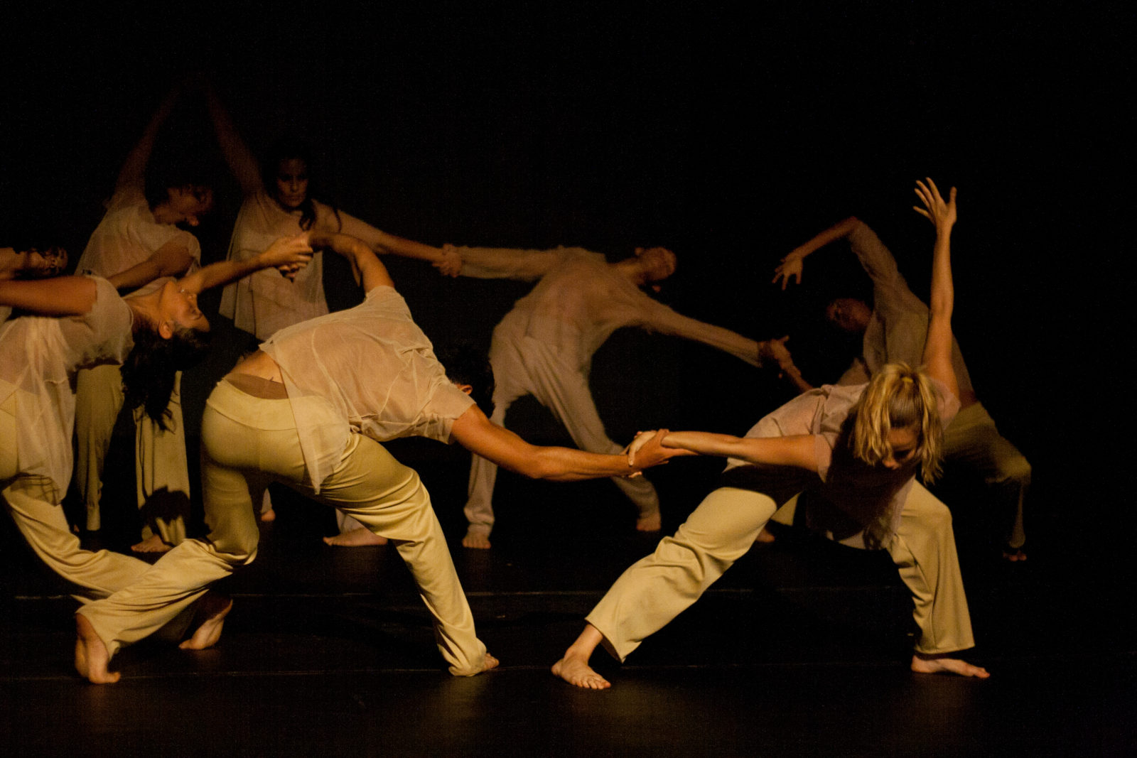 DANZA CONTEMPORÁNEA, OTRA OPCIÓN CULTURAL EN MADRYN 