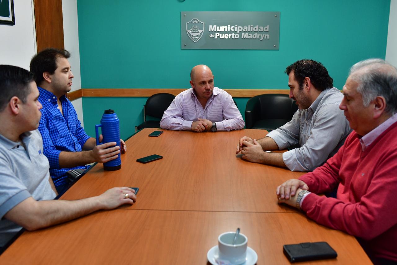 RICARDO SASTRE CON LA BANCARIA DE TRELEW