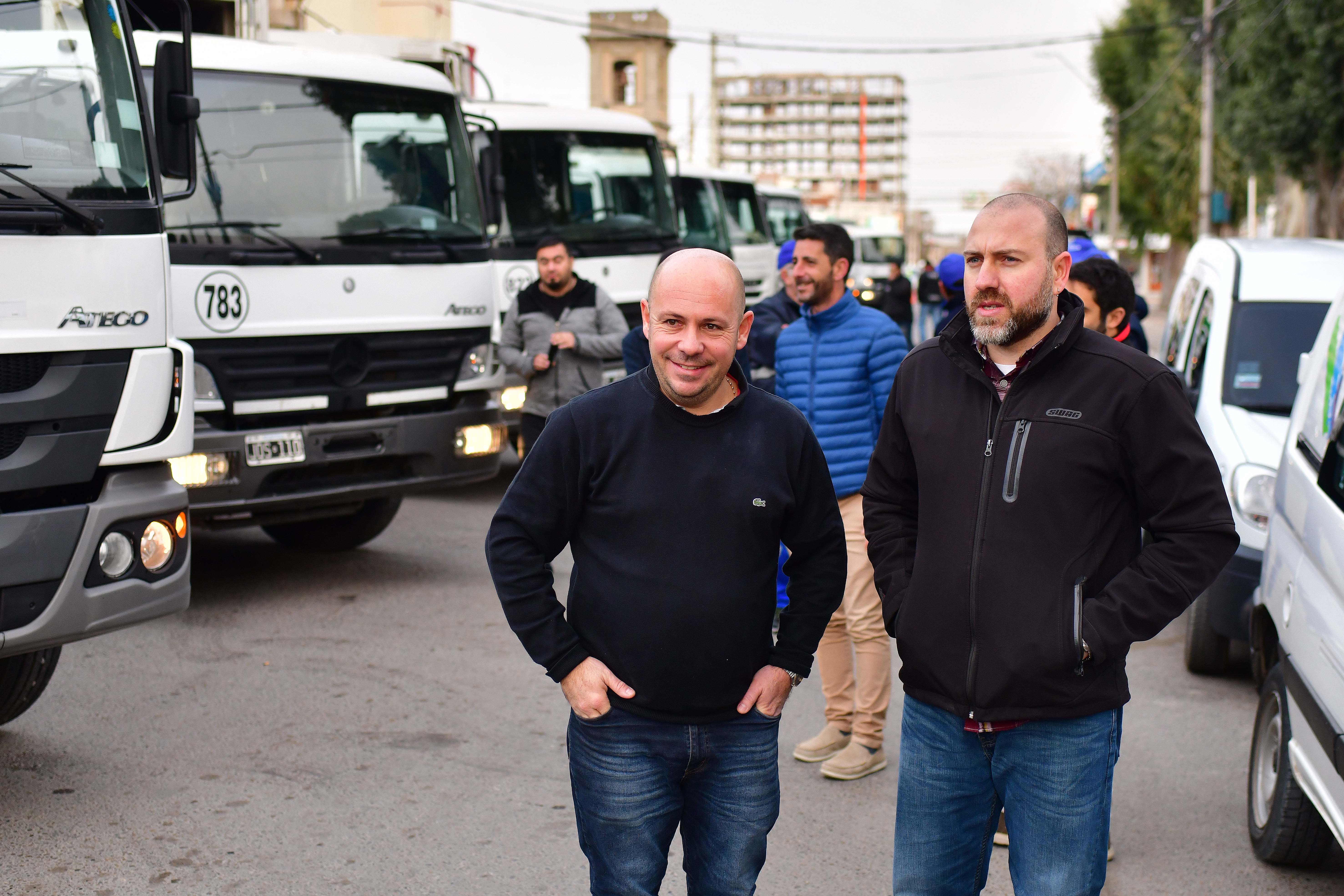 SASTRE ENCABEZÓ PRESENTACIÓN DE NUEVOS CAMIONES