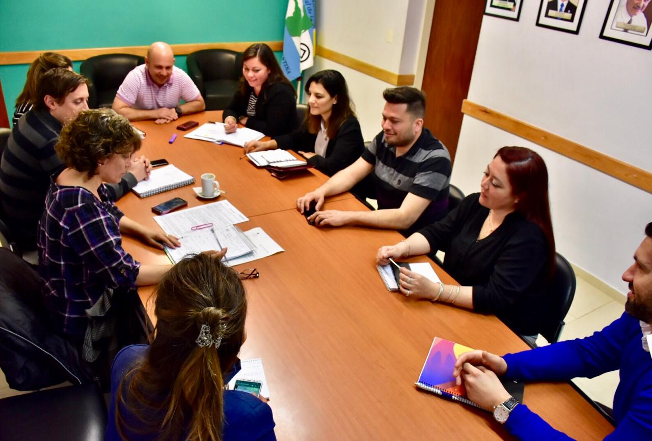 SASTRE CON LA COMISIÓN ORGANIZADORA DE LA FIESTA DEL CORDERO