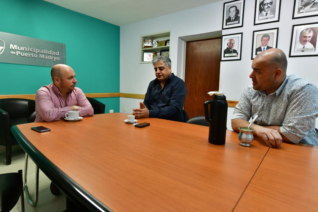 SASTRE RECIBIÓ A REPRESENTANTES DE ATE