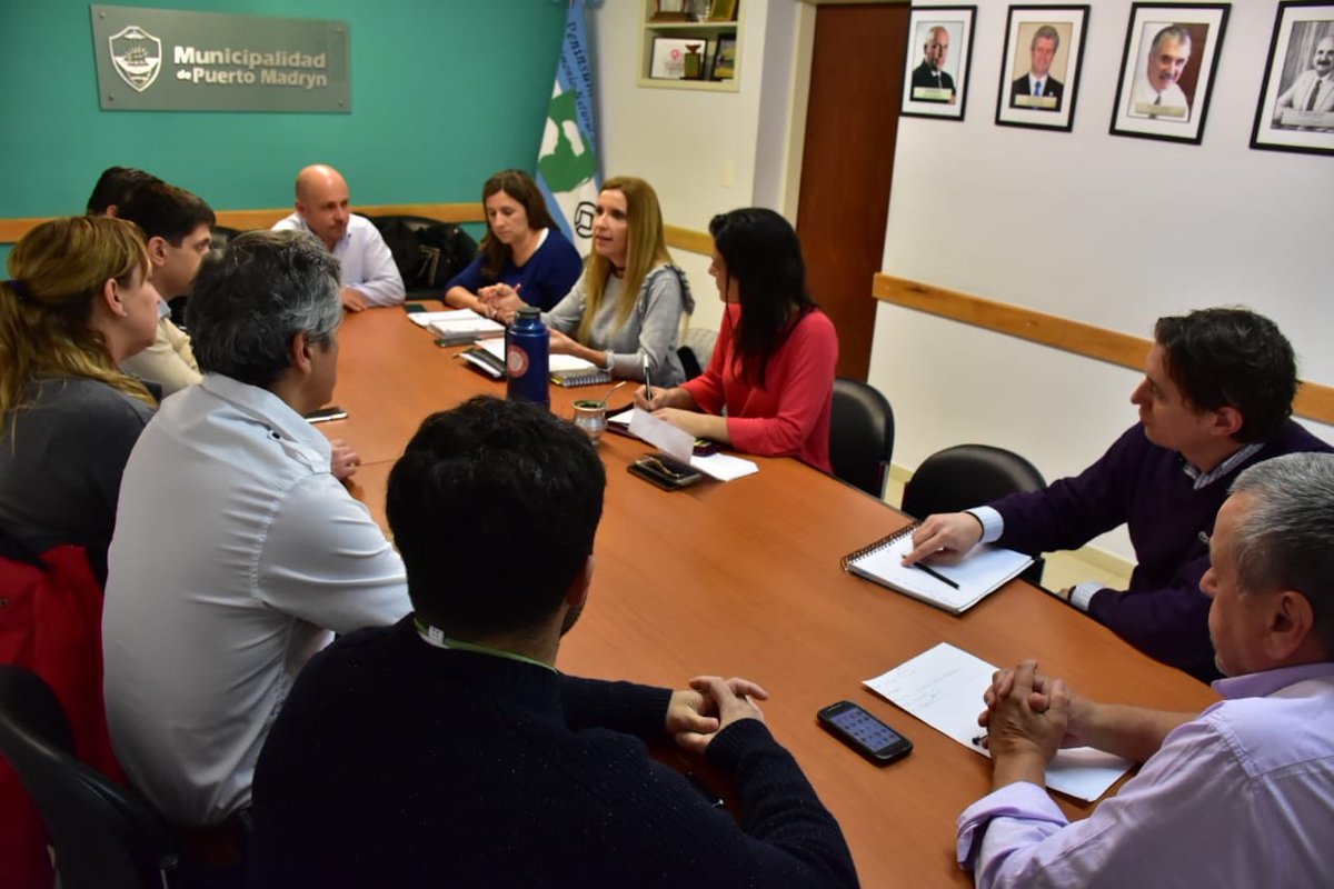 SASTRE REUNIÓ A SU GABINETE DE CARA A UN MES LLENO DE EVENTOS