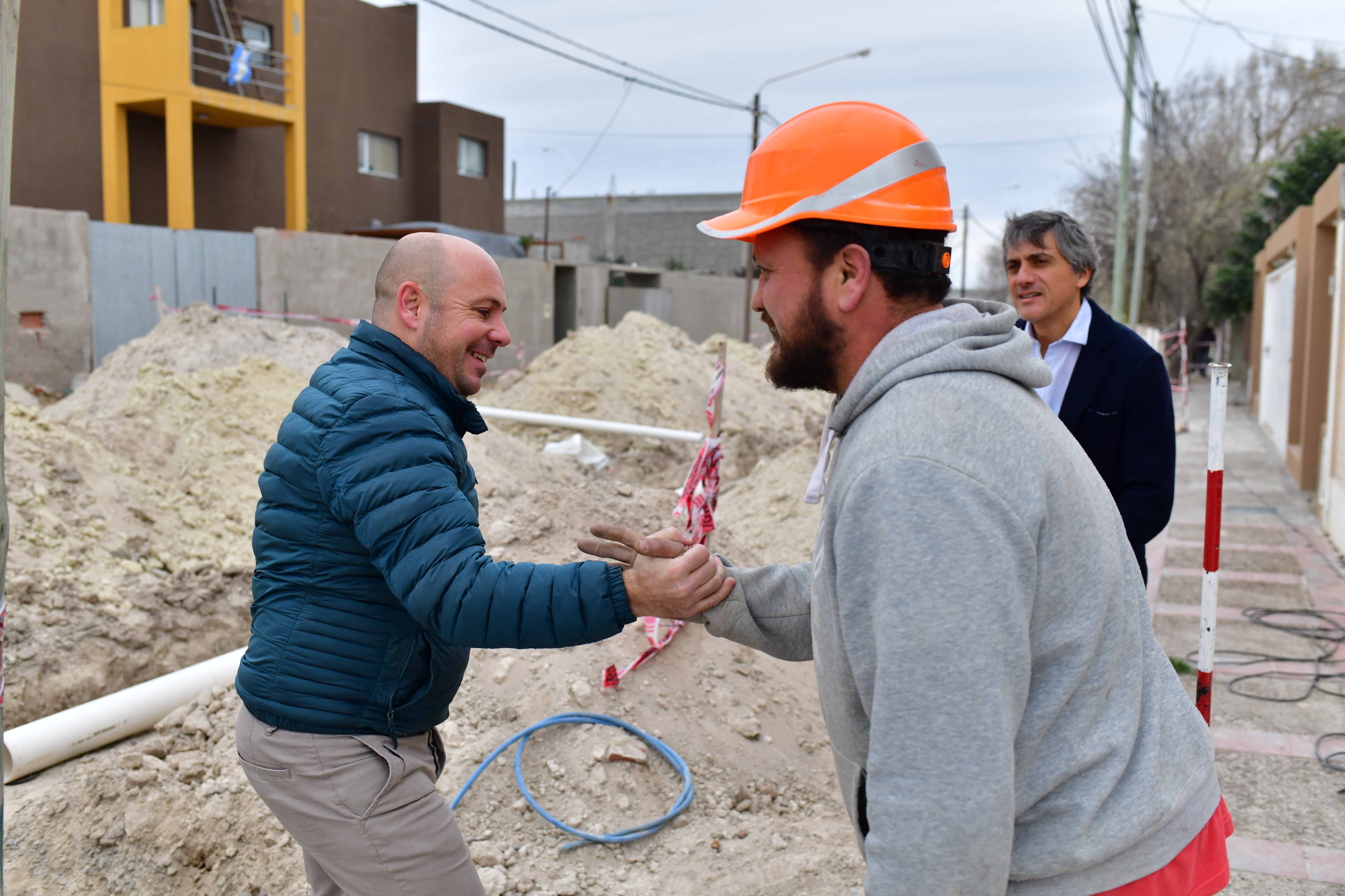 SASTRE ANUNCIÓ QUE JUNTO A SERVICOOP COMENZARÁ UN PROGRAMA DE ILUMINACIÓN DE PLAZAS BARRIALES CON LUCES LED