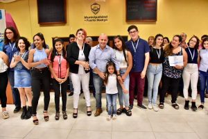 SASTRE EN EL CIERRE DEL INSTITUTO MUNICIPAL DE INGLÉS