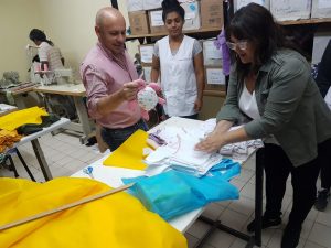 SASTRE VALORÓ LA LABOR DEL MUNICIPIO EN LA CONFECCIÓN DE UN AJUAR PARA LAS MADRES