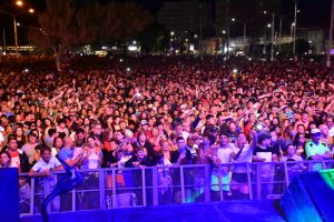 EL SEGUNDO SHOW GRATUITO SE VIVIÓ A PURA CUMBIA SANTAFESINA