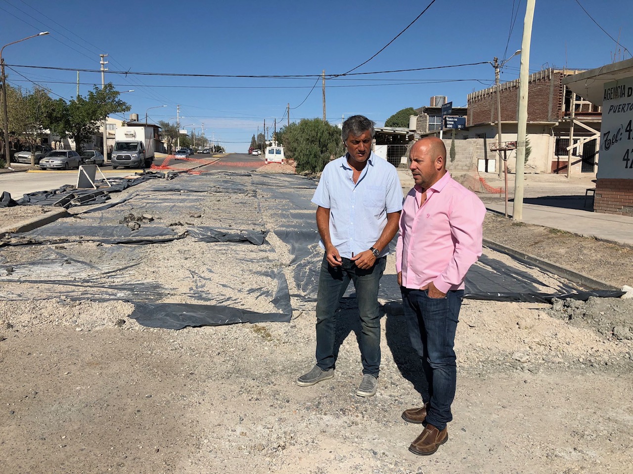 MÁS ASFALTO PARA MADRYN: SASTRE SUPERVISÓ OBRAS DE PAVIMENTACIÓN