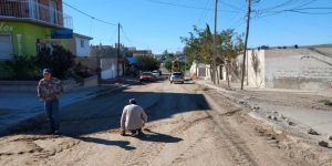 OBRAS DE PAVIMENTO Y CORDONES CUNETA EN DISTINTOS BARRIOS 