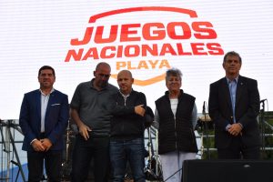 SASTRE INAUGURÓ LOS JUEGOS NACIONALES DE PLAYA EN MADRYN