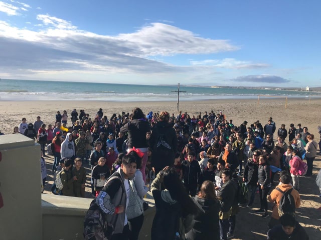 CON LIMPIEZA EN LA PLAYA, CULMINARON LAS ACTIVIDADES POR LA SEMANA DE LA TIERRA