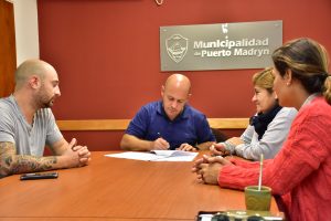 SASTRE FIRMÓ CONVENIO PARA QUE LA ESCUELA 607 PUEDA DAR CLASES EN EL BARRIO PUJOL