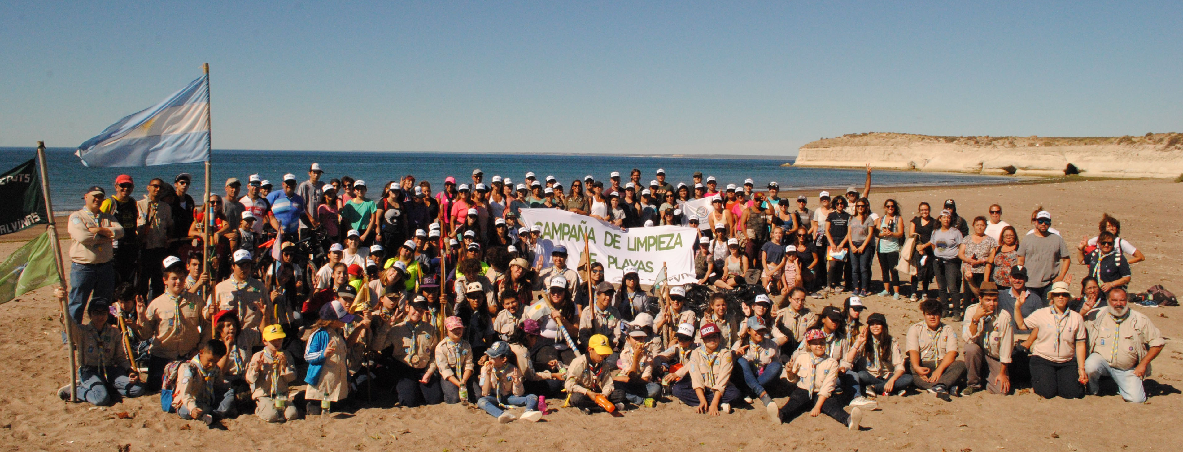 MULTITUDINARIA CAMPAÑA DE LIMPIEZA “MÁS LIMPIA, MÁS LINDA” EN EL DORADILLO 