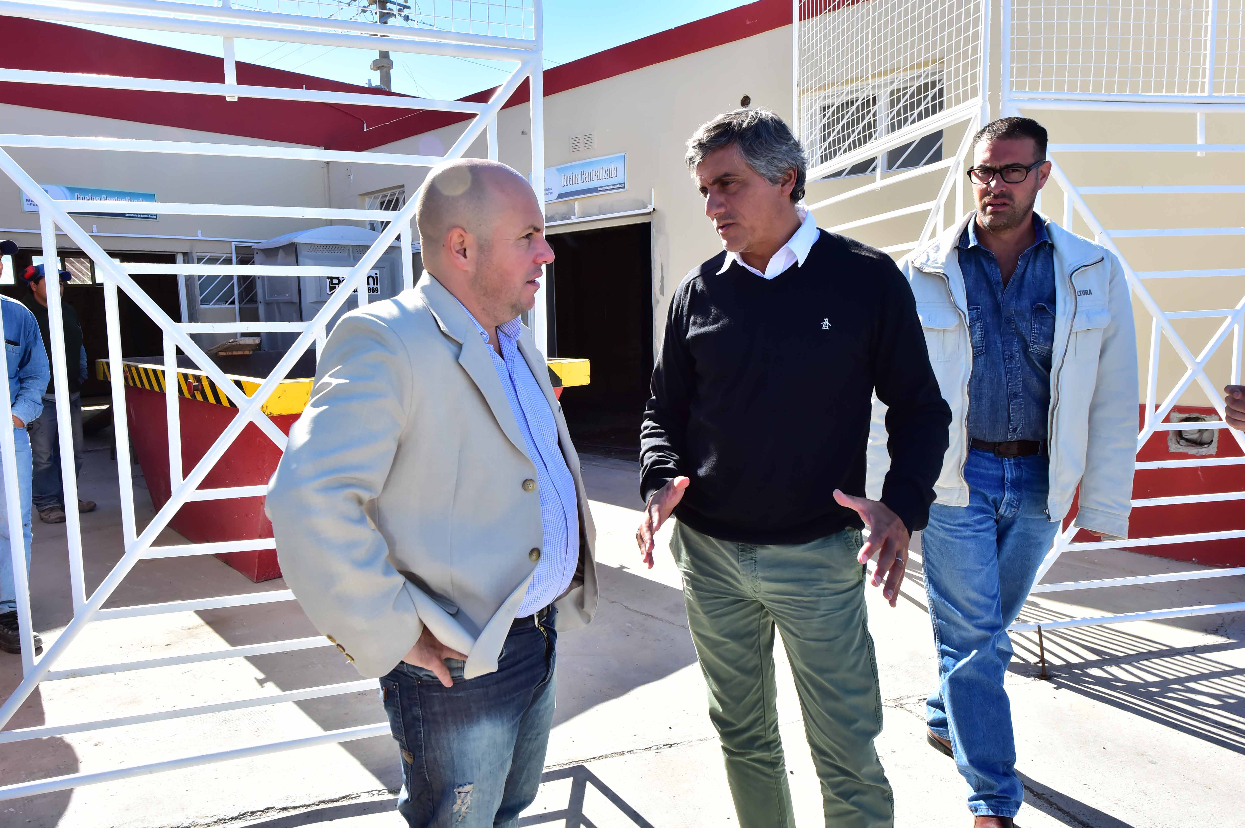 “VAMOS A INAUGURAR UN ECONOMATO QUE SERÁ MODELO EN CHUBUT”
