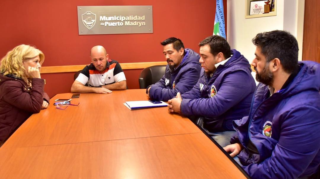SASTRE CON REPRESENTANTES DE SAONSINRA