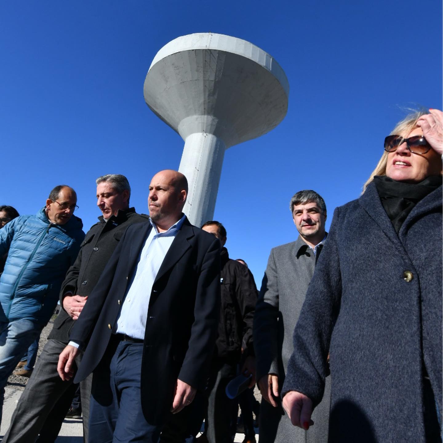 MÁS ADOQUINES PARA OBRAS DE ASFALTO: SASTRE FIRMÓ CONVENIO CON ARCIONI