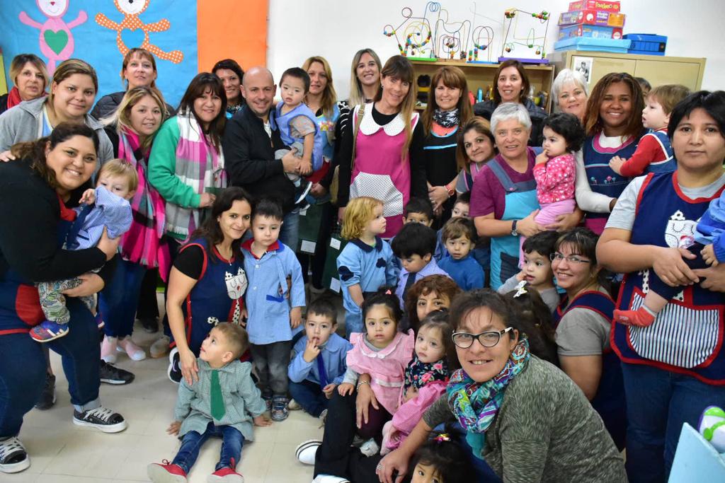 SASTRE VISITÓ EL CPI DEL CENTRO QUEMÚ