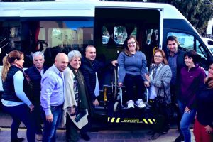 SASTRE PRESENTÓ EL NUEVO MINIBUS DEL ÁREA DE DISCAPACIDAD