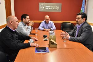 SASTRE CON EL JEFE PROVINCIAL DE DROGAS DE LA POLICÍA