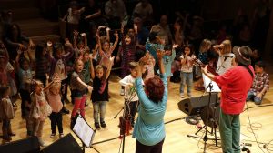 CIELO ARRIBA: SHOW INFANTIL CON CANCIONES FOLCLÓRICAS 