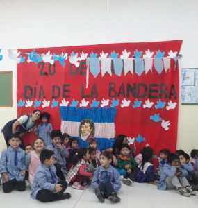 EL CENTRO DE DESARROLLO INFANTIL “ACUARELA” CELEBRÓ EL DÍA DE LA BANDERA 