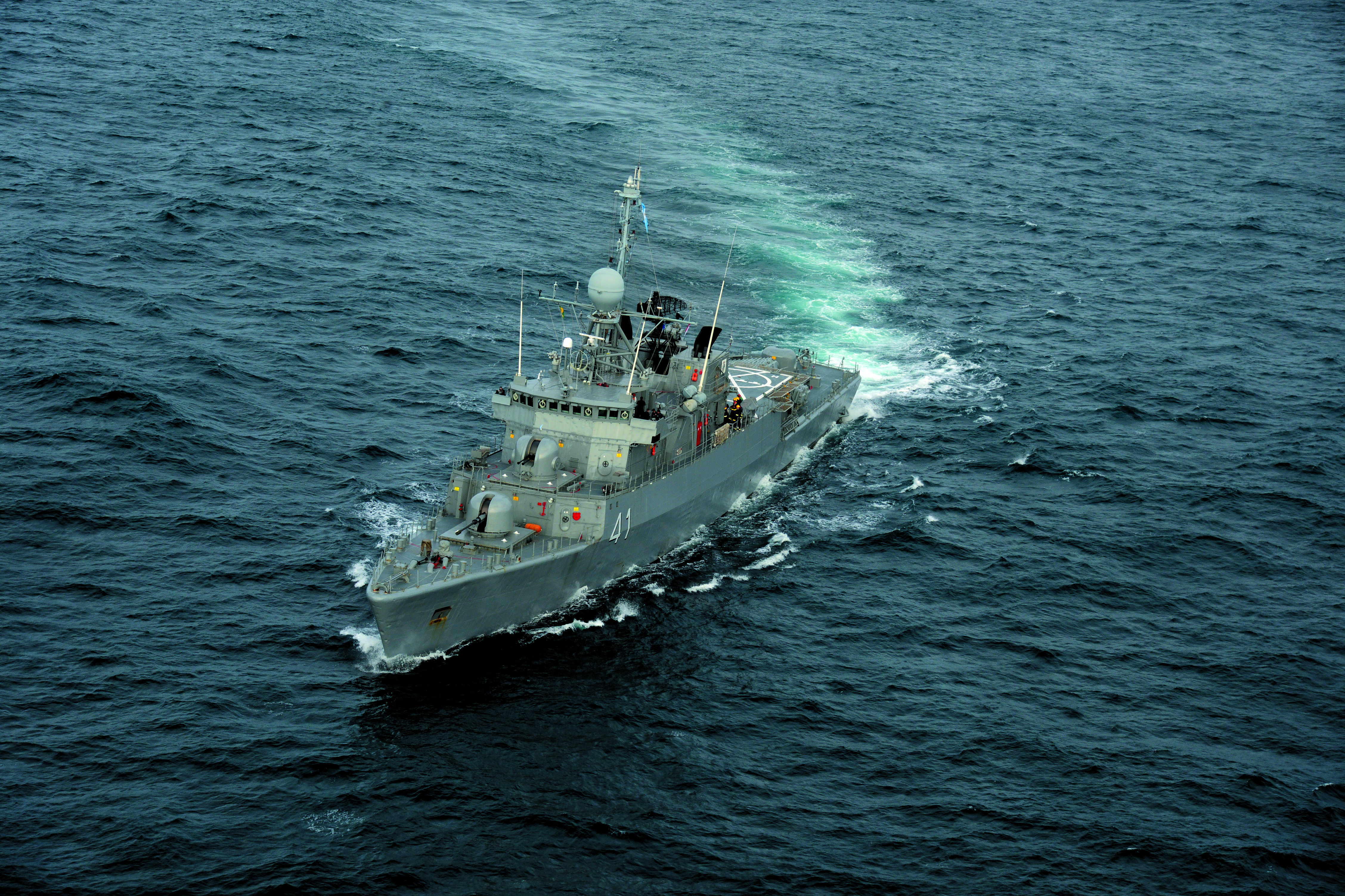 LLEGA LA CORBETA ARA “ESPORA” A PUERTO MADRYN