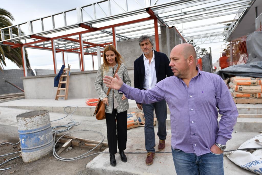 SASTRE RECORRIÓ LAS OBRAS DE TURISMO EN EL MUELLE