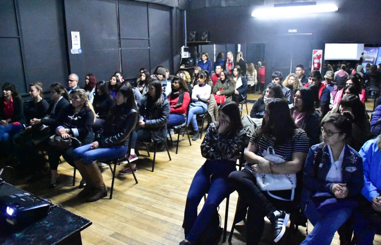 SE LLEVÓ A CABO LA CHARLA “TURISMO Y EMPLEO” EN EL MARCO DEL MES DEL TURISMO