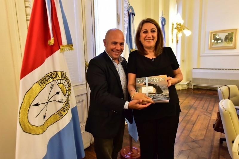 SASTRE: REUNIÓN CON ARCIONI, GESTIONES EN BUENOS AIRES Y VISITA DE LA INTENDENTA DE ROSARIO