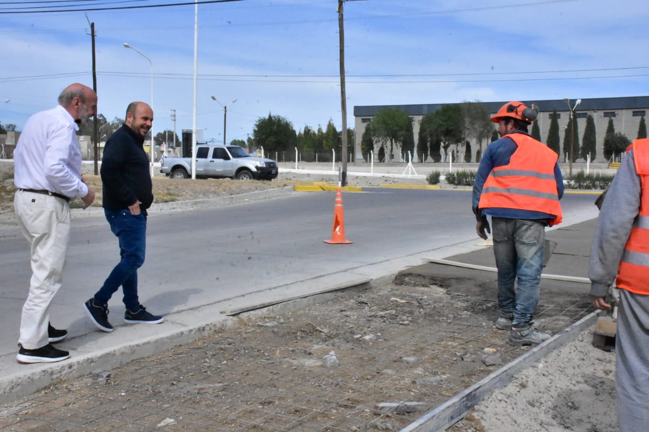 RICARDO SASTRE RECORRIÓ OBRAS EN LA ZONA NORTE