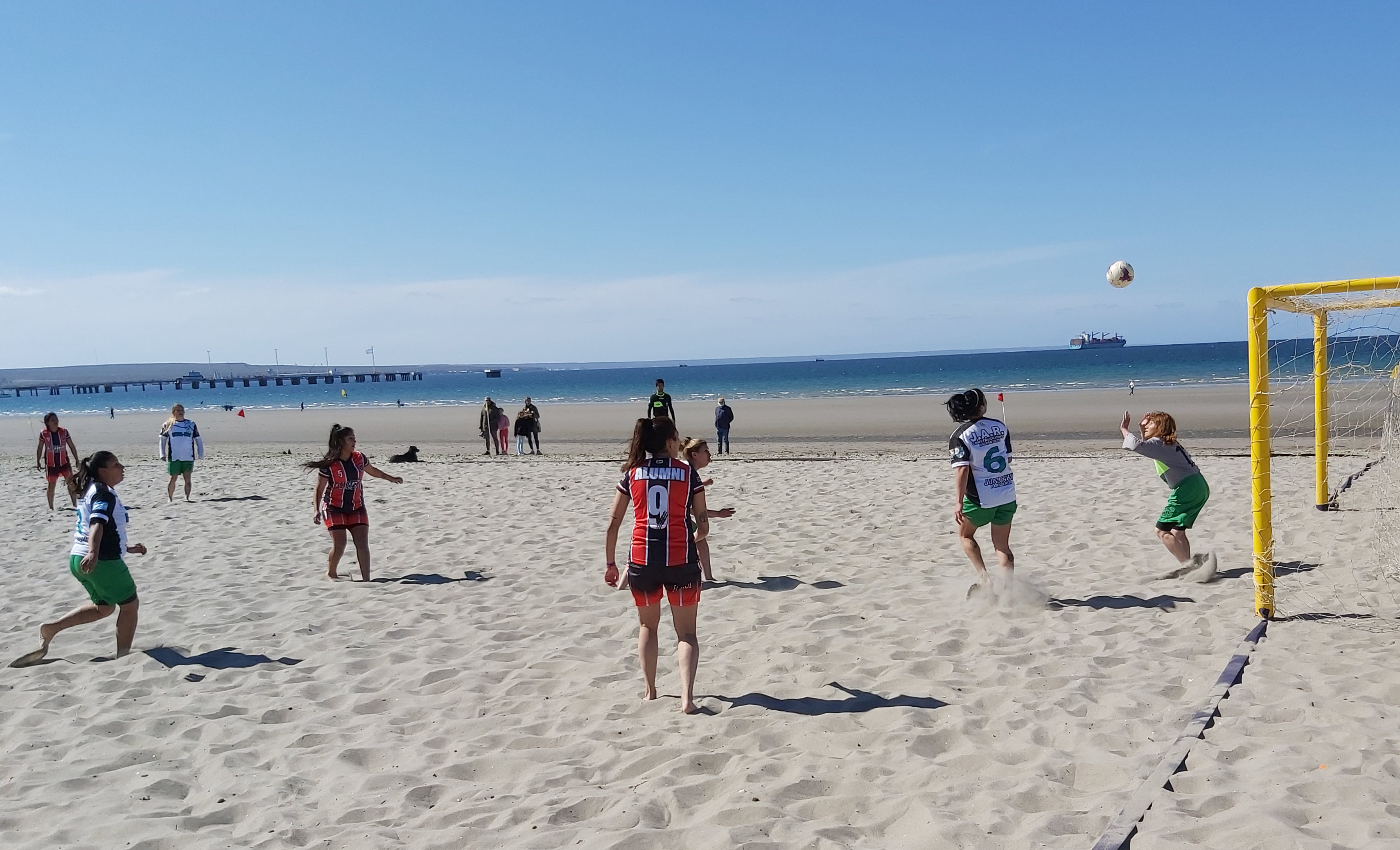 CAPACITACIÓN DE FÚTBOL PLAYA A CARGO DE HERNÁN MAGRINI