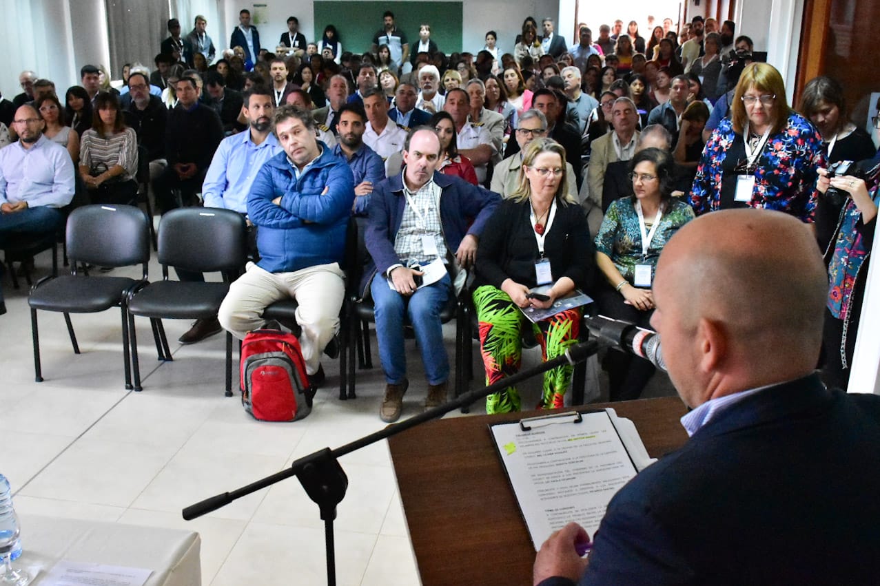 RICARDO SASTRE ENCABEZÓ LA APERTURA DEL PRIMER CONGRESO DE INGENIERÍA PESQUERA
