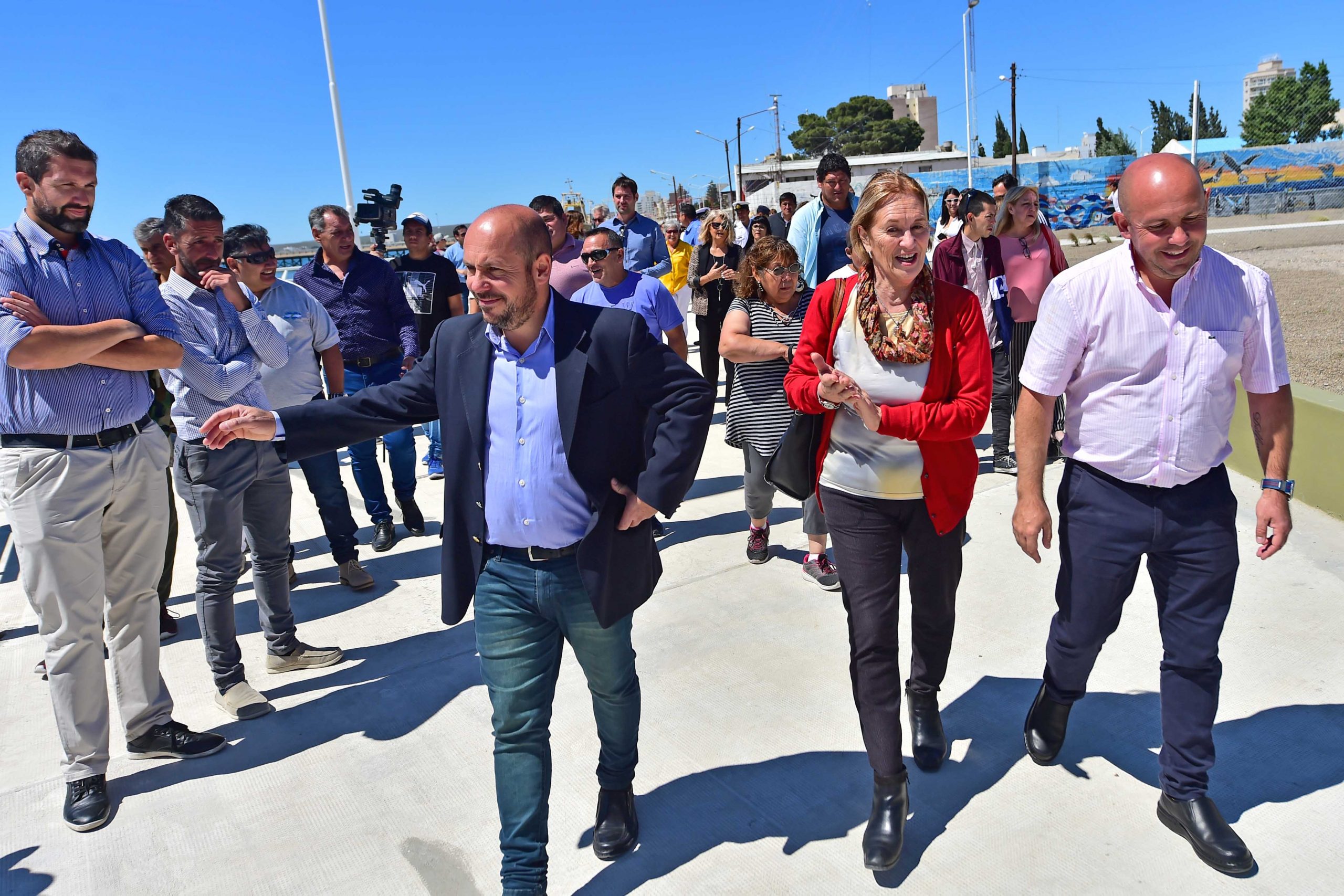 SASTRE CONFIRMÓ LAS PAVIMENTACIONES DE ALVEAR Y LEWIS JONES