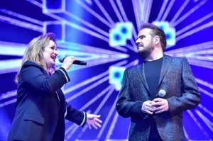PIMPINELA CORONÓ LA TERCERA JORNADA DE LA XXIV FIESTA NACIONAL DEL CORDERO