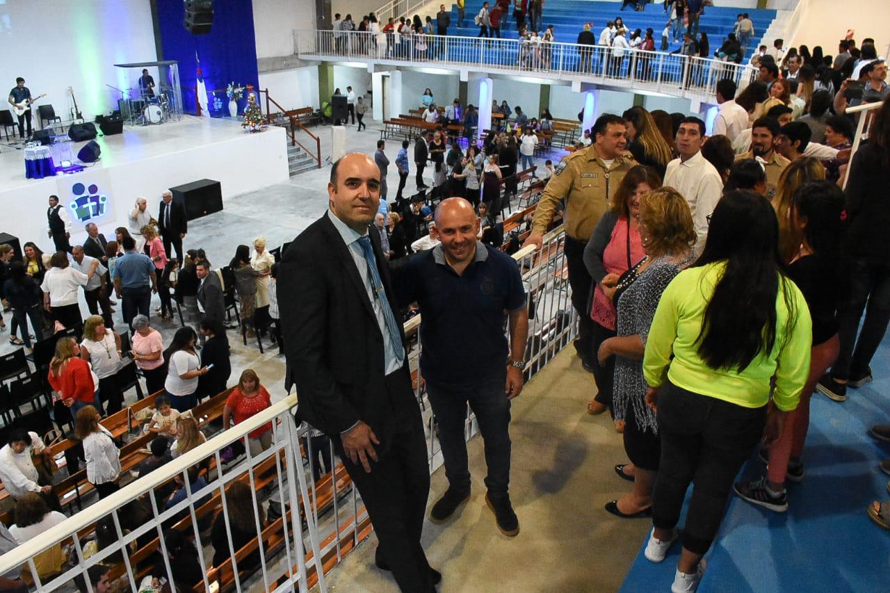 SASTRE ENCABEZÓ LA INAUGURACIÓN DEL NUEVO AUDITORIO DEL CENTRO FAMILIAR CRISTIANO