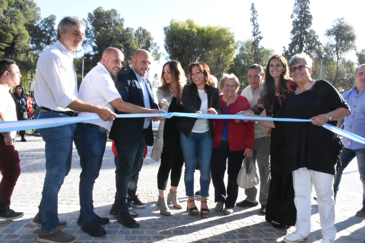 SASTRE Y SU ÚLTIMO ACTO: LA PLAZA SAN MARTÍN QUEDÓ REINAUGURADA