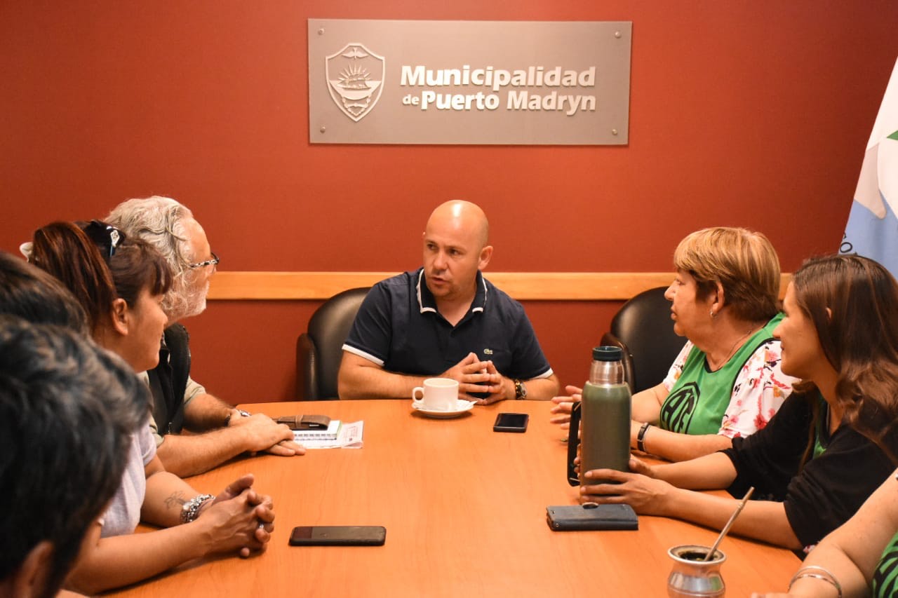 SASTRE SE REUNIÓ CON LAS AUTORIDADES DE ATE PUERTO MADRYN