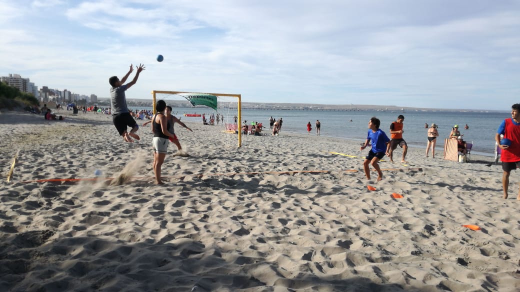 ESTÁN ABIERTAS LAS INSCRIPCIONES PARA LA LIGA DE BEACH HANDBALL