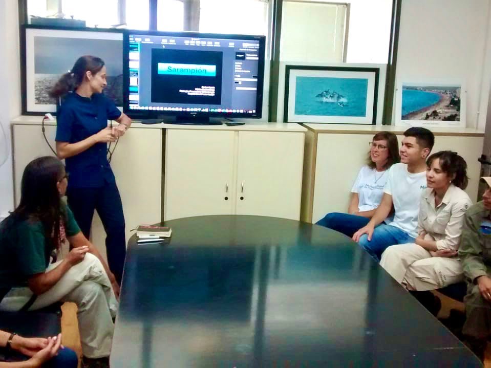 PERSONAL DE CONTACTO DIRECTO CON TURISTAS RECIBIÓ CHARLA INFORMATIVA SOBRE CORONAVIRUS