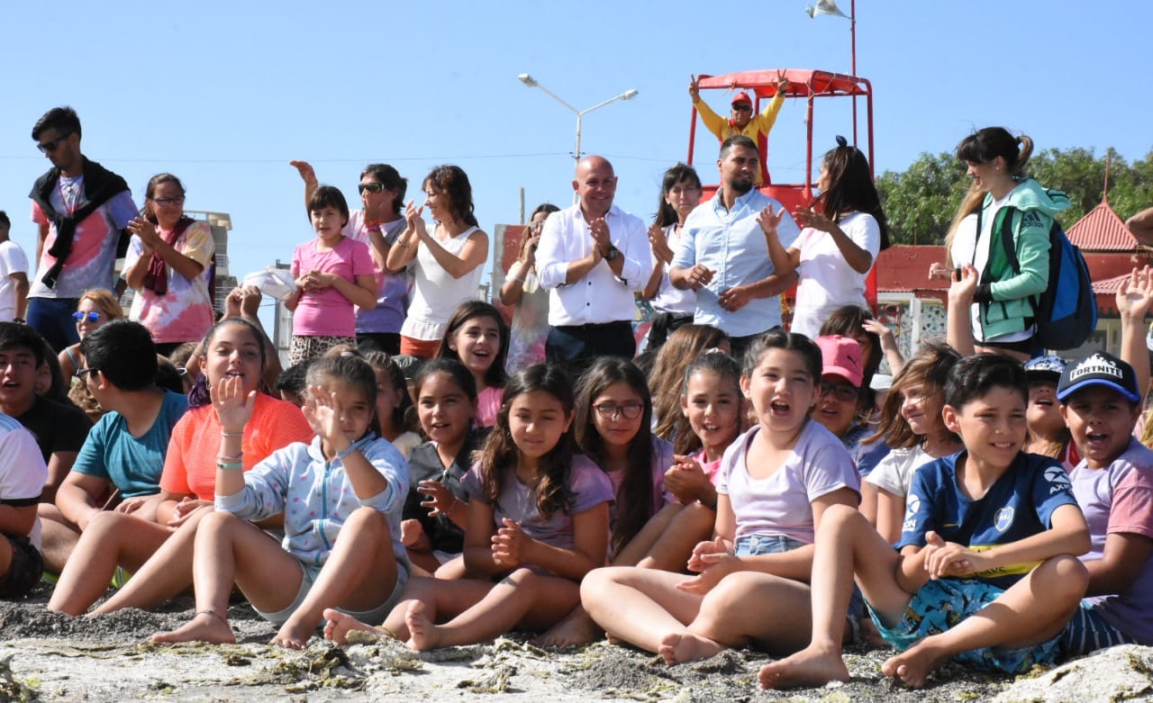 “ES UNA ENORME ALEGRÍA PODER CONTENER A TANTOS NIÑOS Y NIÑAS”